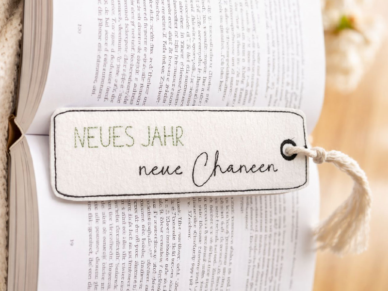 Preview: Lesezeichen Neues Jahr neue Chancen - ITH-Stickdatei